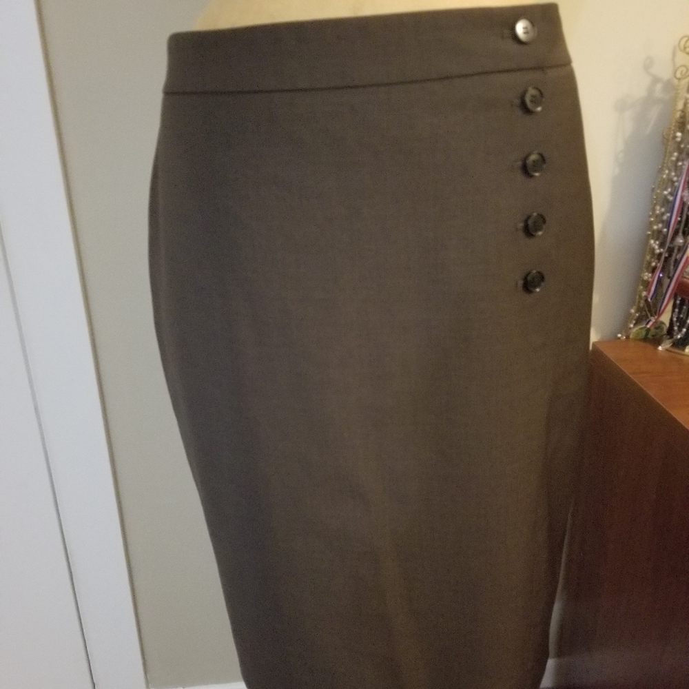 Ann Taylor lightweight brown wool pencil skirt 14